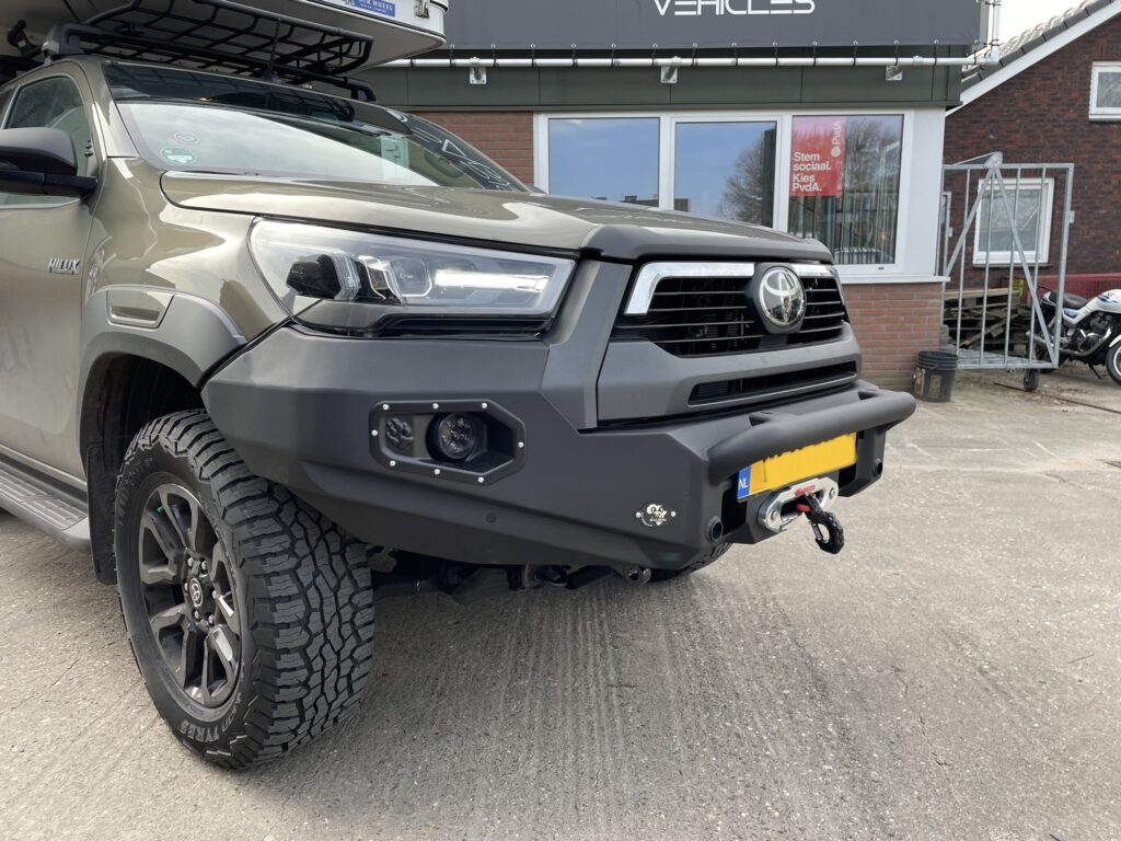 Lierbumper Toyota Hilux gemonteerd